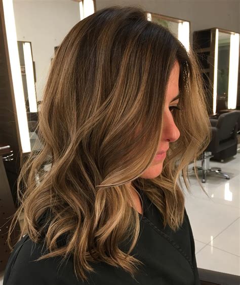 Any brown hair color can benefit from blonde highlights. Light blonde highlights look the best with lighter shades of brown. Consider the mix of golden and honey shades. They have a winning appearance. 3. Golden & reddish brown. Save. Light brown hair color looks great with reddish undertones.
